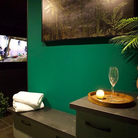 Sejour Detente A Saint-Omer - Jacuzzi Prive, Terrasse, Centre-Ville Et Parking Gratuit Екстериор снимка